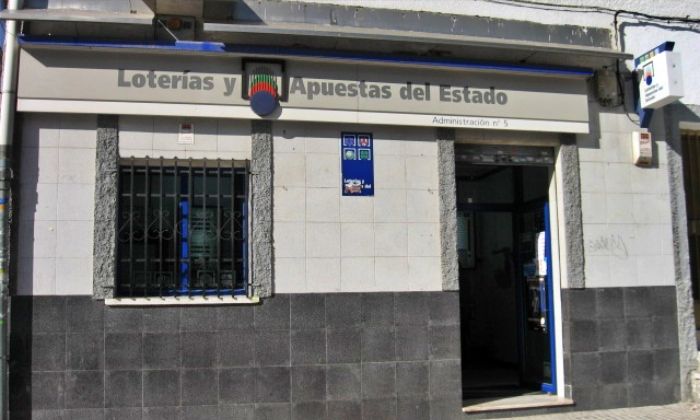 Administración de lotería 5 en Fuenlabrada, calle Leganés 7